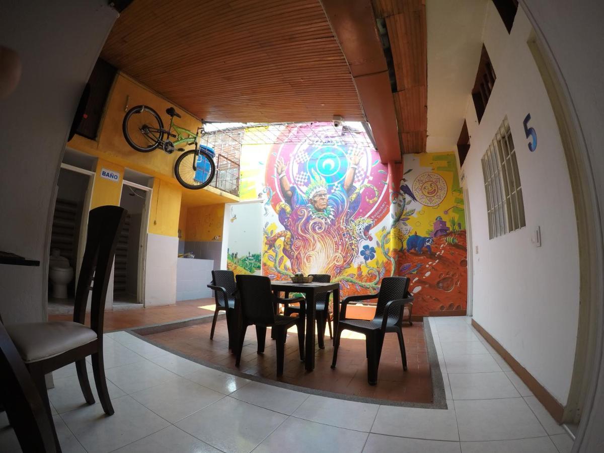 Backpackers And Travellers Hostel ネイバ エクステリア 写真