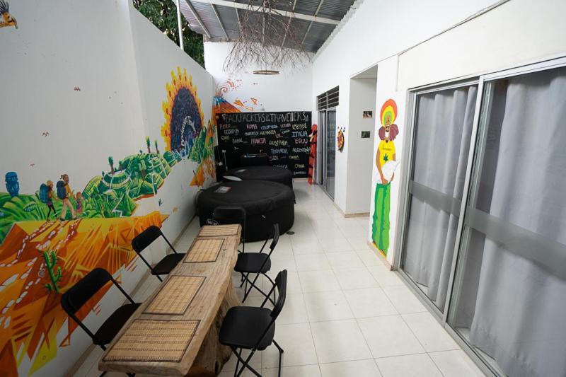 Backpackers And Travellers Hostel ネイバ エクステリア 写真