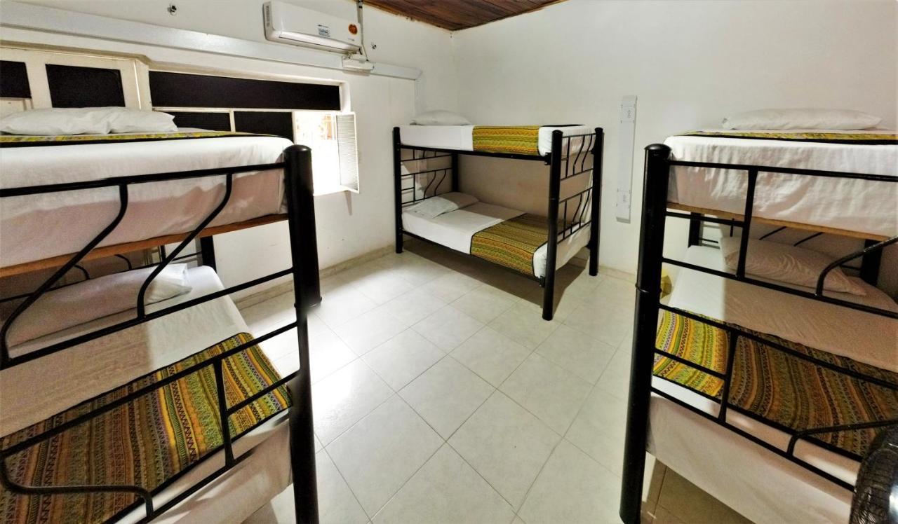 Backpackers And Travellers Hostel ネイバ エクステリア 写真
