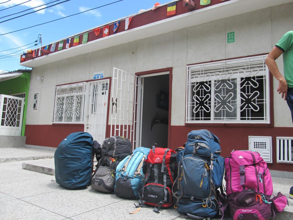 Backpackers And Travellers Hostel ネイバ エクステリア 写真