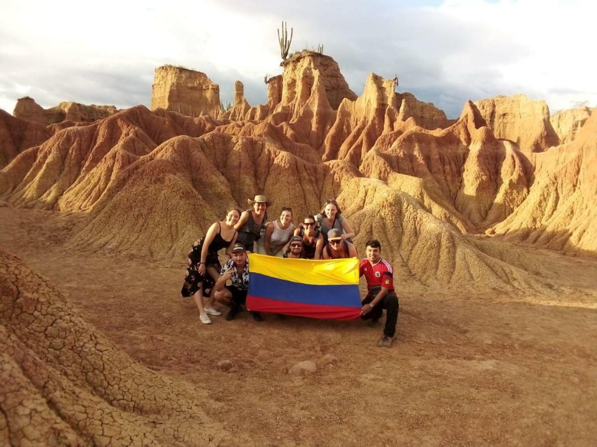 Backpackers And Travellers Hostel ネイバ エクステリア 写真